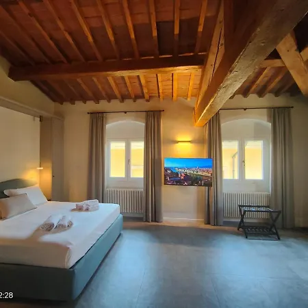 Penthouse Flat - 2bed 2bath Kitchen Renovated Апартаменты Флоренция